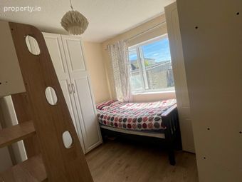 37a Cherryfield Lawn, Hartstown, Dublin 15 - Image 5
