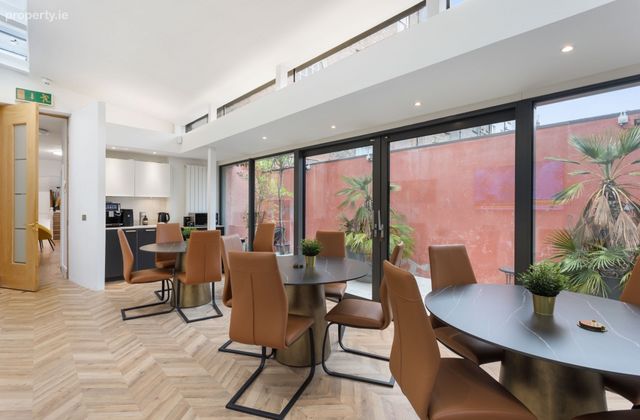 13 Merrion Square North, Dublin 2 - Click to view photos