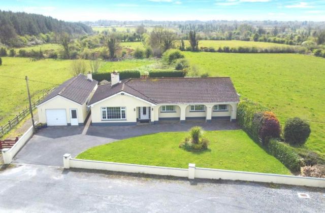 Ballindrimley, Castlerea, Co. Roscommon, Castlerea, Co. Roscommon - Click to view photos