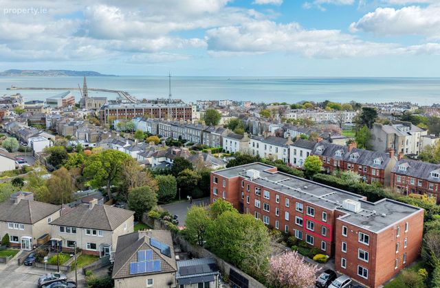 6 Corrig House, Corrig Avenue, Dun Laoghaire, Co. Dublin - Click to view photos