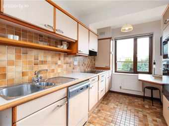 124 Merrion Village, Ballsbridge, Dublin 4, Ballsbridge, Dublin 4 - Image 4