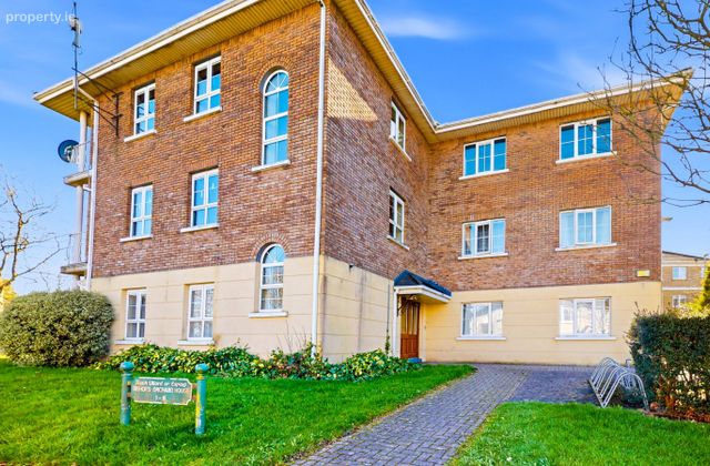 Apartment 3, Bishops Orchard House, Boulevard, Tyrrelstown, Dublin 15 - Click to view photos