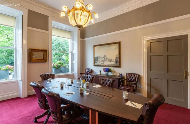 Fitzwilliam Square, Dublin 2 - Click to view photos