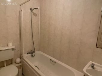 Apartment 13, Atrium Apartments, Dublin 8 - Image 4