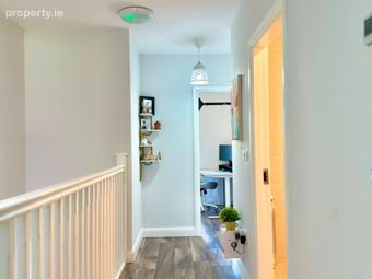 9 Arcadin, Athlone, Athlone, Co. Westmeath - Image 4