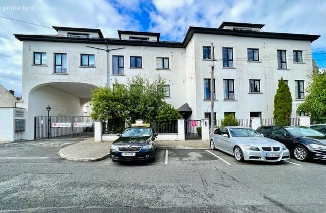 3 Strand Court, Strand Street, Athlone, Co. Westmeath - Click to view photos