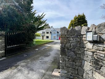 4 Castlemorris Mews, Ballymullen, Tralee, Co. Kerry - Image 2