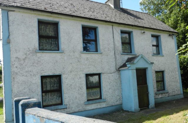 Dundonnell, Taughmaconnell, Killeglan, Co. Roscommon - Click to view photos