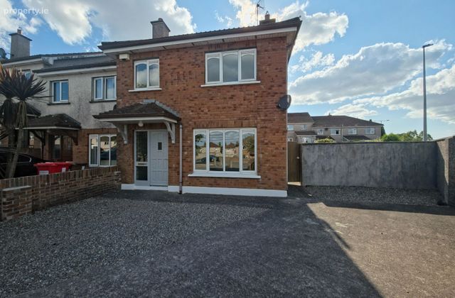 42 Eagle Valley, Wilton, Wilton, Co. Cork - Click to view photos