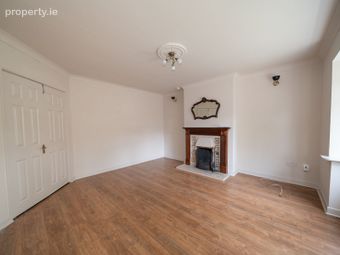 26 Sandyford Hall Crescent, Sandyford, Dublin 18 - Image 2