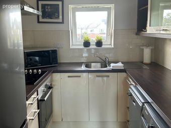 Apartment 10, Aras Na Tra, Cois Cuain, Salthill, G, Galway City Centre, Co. Galway - Image 4