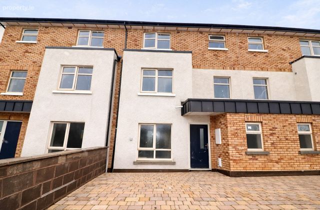 16 Codrum Green, Codrum Hall, Ovens, Co. Cork - Click to view photos