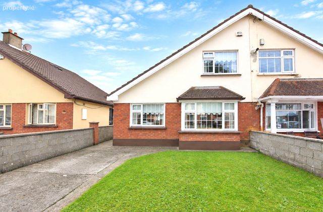 51 Willow Wood Grove, Clonsilla, Dublin 15, Co. Dublin, Clonsilla, Dublin 15 - Click to view photos