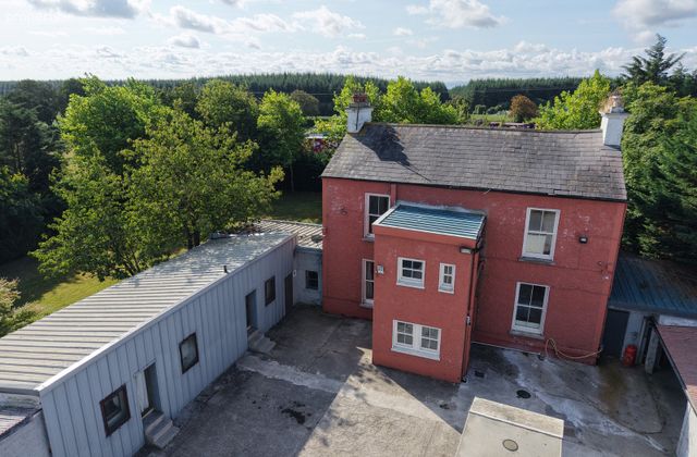 Barstown House, Summerhill Road, Dunboyne, Co. Meath - Click to view photos