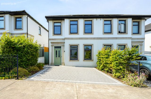 6 Ring Finnan Avenue, Kinsale Manor, Kinsale, Co. Cork - Click to view photos