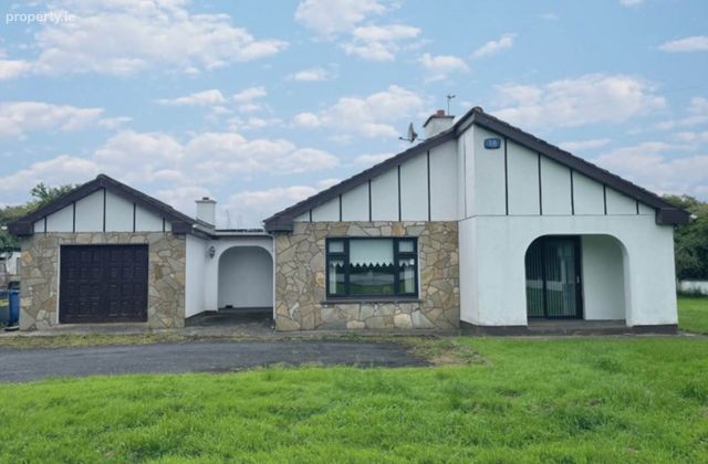 Bohereen, Old Cork Road, Limerick, Co. Limerick, Bohereen, Co. Limerick - Click to view photos