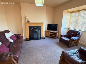 5 Chestnut Mews, Cluain Ard, Cobh, Co. Cork - Image 3