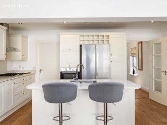 8 Sandyford Hall Grove, Dublin 18, Leopardstown, Dublin 18 - Image 5