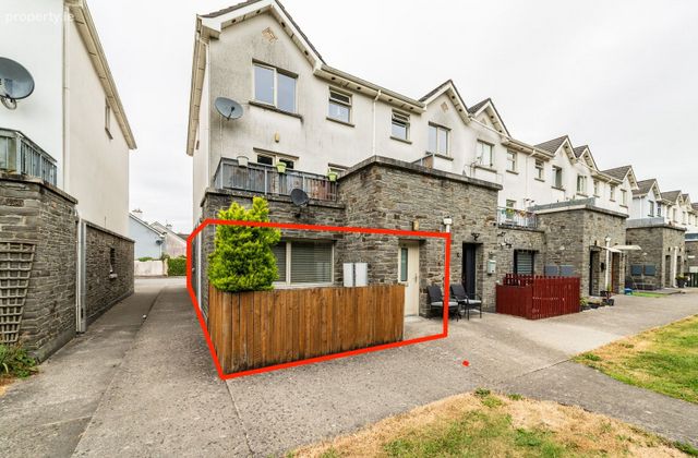 31 Ferns Close, Ferns Bridge, Monasterevin, Co. Kildare - Click to view photos