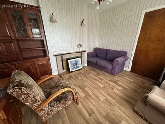 7 Parkview Drive, Thurles, Thurles, Co. Tipperary - Image 2