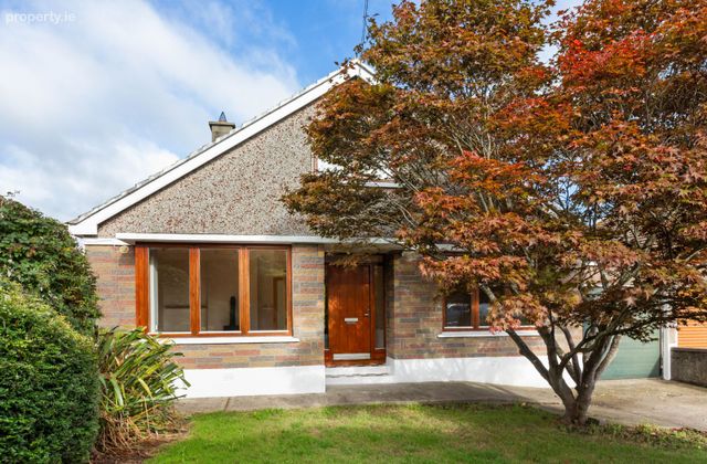 92 Avondale Road, Killiney, Co. Dublin - Click to view photos