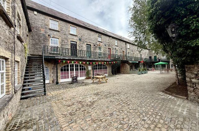 Apartment 4, The Old Bond Store, Dillon Terrace, Ballina, Co. Mayo - Click to view photos