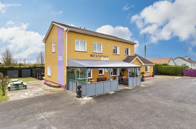 Westhouse Cafe, Lissanurlan, N5 West, Killashee, Co. Longford - Click to view photos