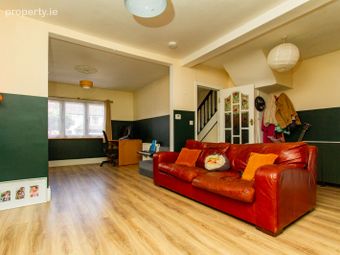 35 Hughes Road East, Dublin 12, Walkinstown, Dublin 12 - Image 5