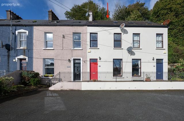 2 The Villas, Glenbrook, Glenbrook, Co. Cork - Click to view photos