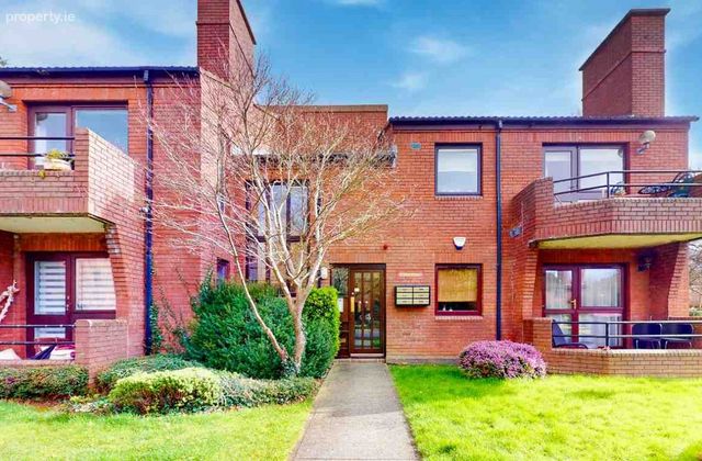Apartment 14, The Courtyard, Castleside Drive, Dublin 14 - Click to view photos