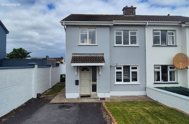 4 Cappagh Drive Upper, Kilrush, Co. Clare - Click to view photos
