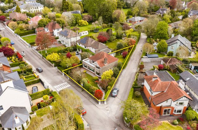 Rockgrove, Woodview, Douglas, Cork City, Douglas, Co. Cork - Click to view photos