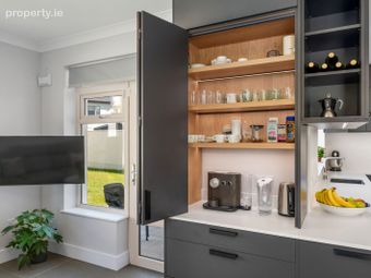 7 Clover Lawn, Janeville, Carrigaline, Co. Cork - Image 5