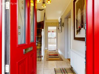 68 Glencairn Lawn, The Gallops, Leopardstown, Dublin 18 - Image 4