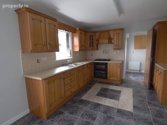 16 Glen Patrick Park, Ballybofey, Ballybofey, Co. Donegal - Image 5
