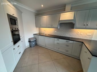 Apartment 20 Woodhaven, Milltown, Dublin 6 - Image 3