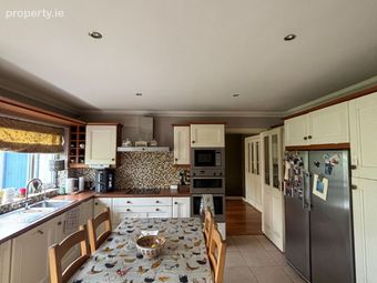 172 Palace Fields, Tuam, Co. Galway - Image 5