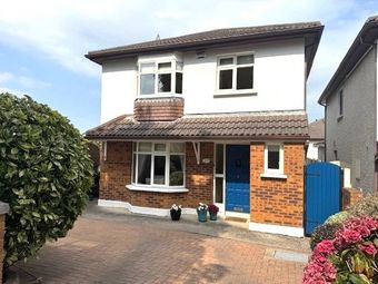 27 Carysfort Woods, Blackrock, Stillorgan, Co. Dublin