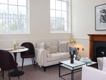 Apartment 17, 52 Mountjoy Square South, Dublin 1 - Image 2