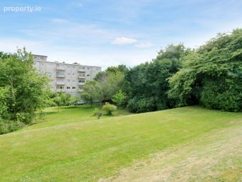 2 Scotia, De Vesci Court, Monkstown, Co. Dublin - Image 2