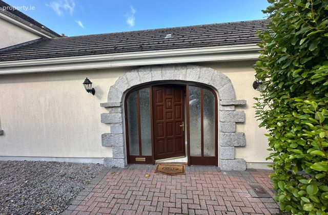 31 Glenmore, College Road, Bohermore, Co. Galway - Click to view photos