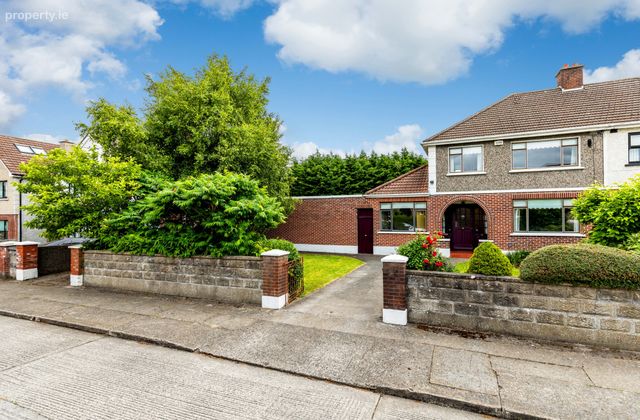 12 Pinewood Drive, Glasnevin, Dublin 11, Glasnevin, Dublin 11 - Click to view photos