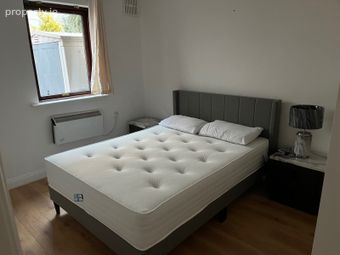 8 Martello woods, Dublin 4 - Image 2