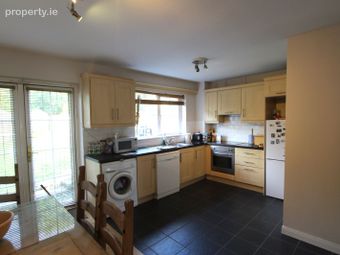 3 Crescent Hill, Castleblayney, Co. Monaghan - Image 4