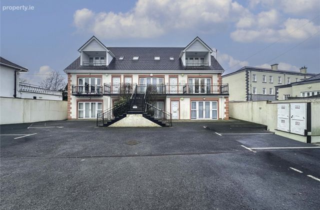 5 Cill Tullaigh House, 115 Upper Newcastle, Newcastle, Galway, Newcastle, Co. Galway - Click to view photos