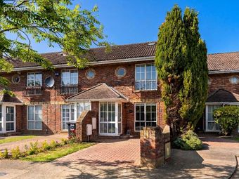 18 Esker Lodge, Lucan, Co. Dublin