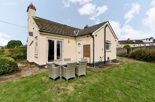 10 Saint Vincent`s Cottages, Blackhorse Avenue, Dublin 7, Co. Dublin, Ashtown, Dublin 7 - Click to view photos