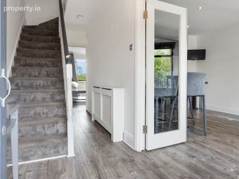 81 Gleann Na Ri, Valley Avenue, Druid Valley, Dublin 18, Dublin 18 - Image 2