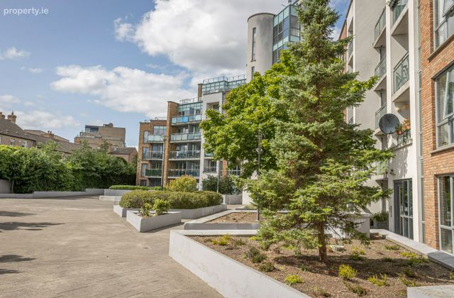 Camac Crescent, Inchicore, Dublin 8 - Click to view photos