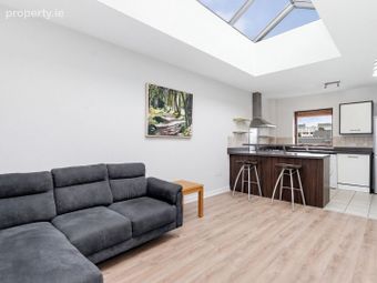 Townhouse 5, Brabazon Hall, Ardee Street, Dublin 8 - Image 4